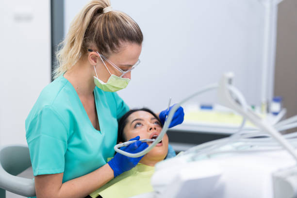 Best Weekend Emergency Dentist in Lindsay, CA